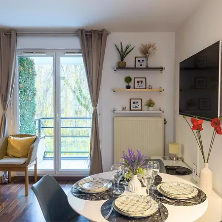 Le Saule - T2 Avec Balcon & Parking - Proche Disneyland